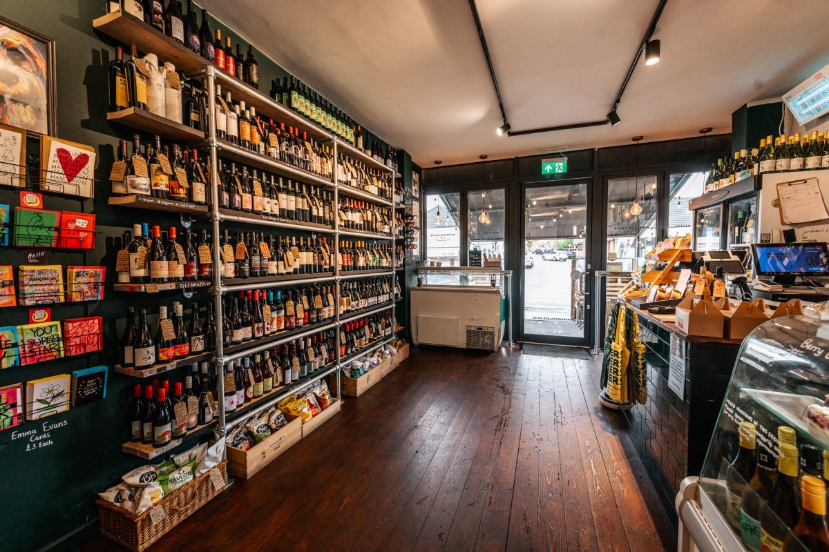 wandering palate interior